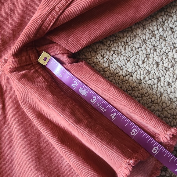 Carve 6 in shorts size 6, rust color - Picture 4 of 6